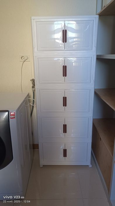 Шкаф для одежды в спальню и прихожую