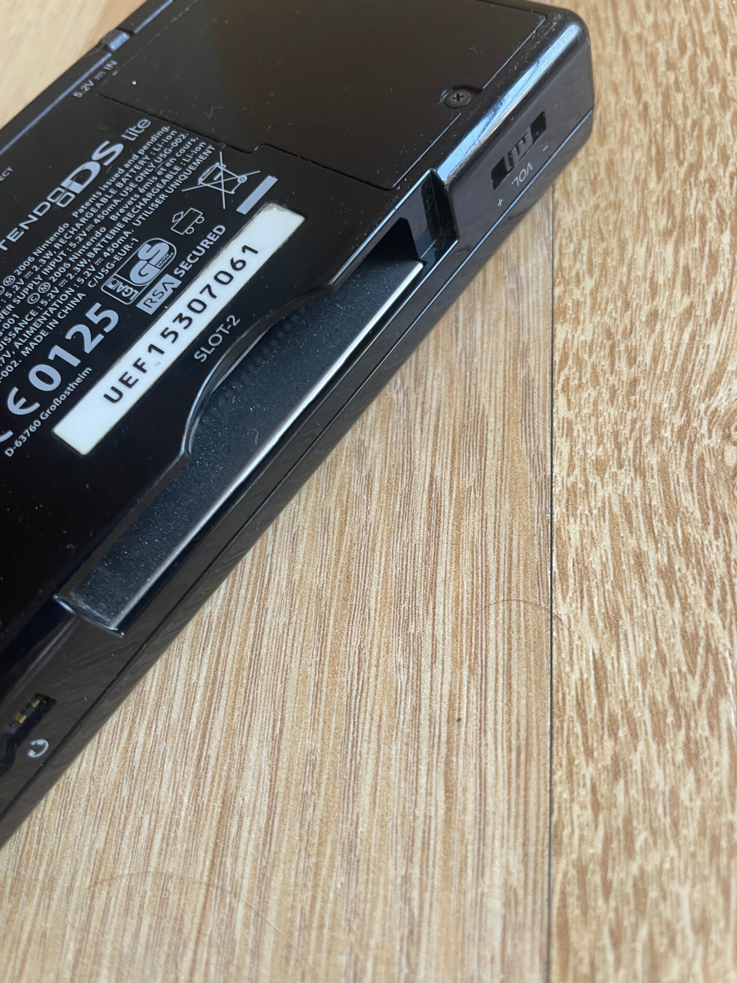 Nintendo DS Lite