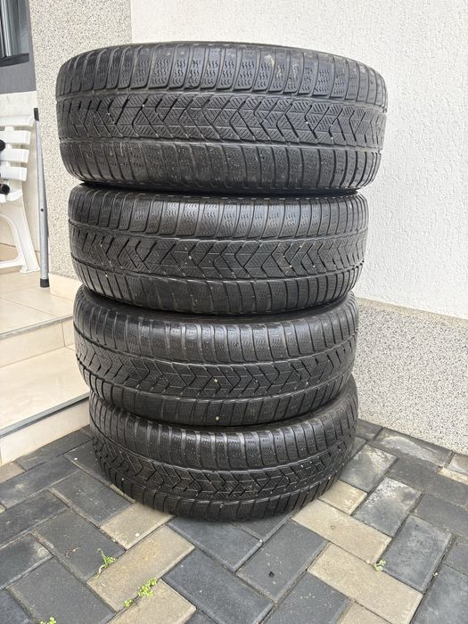 de vanzare cauciucuri Pirelli marimea 245/50/R19 de iarna
