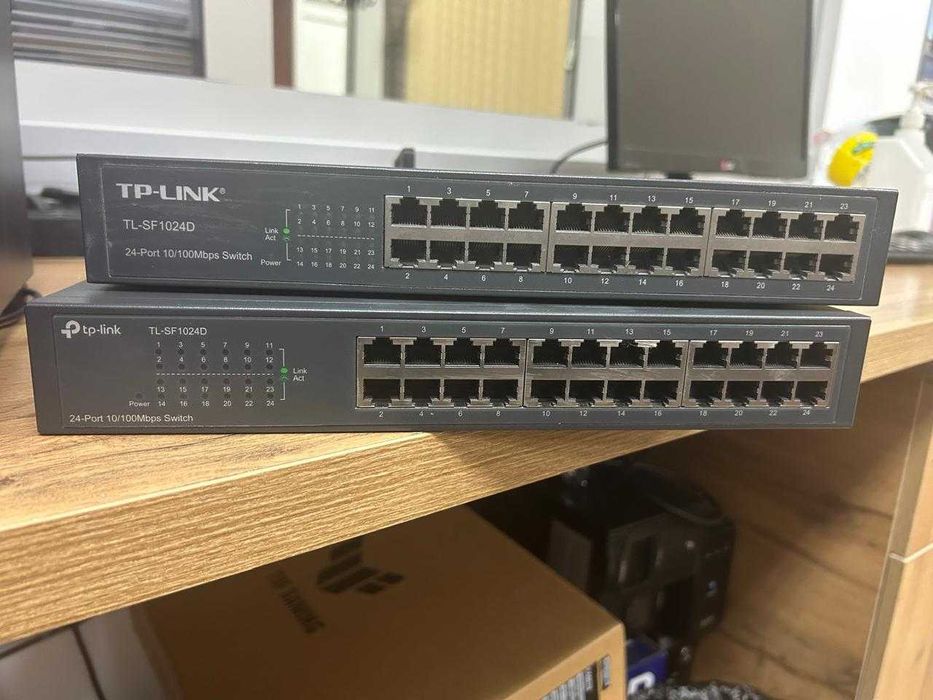 Коммутатор TP‑Link TL‑SF1024D, 24 порта, рабочий