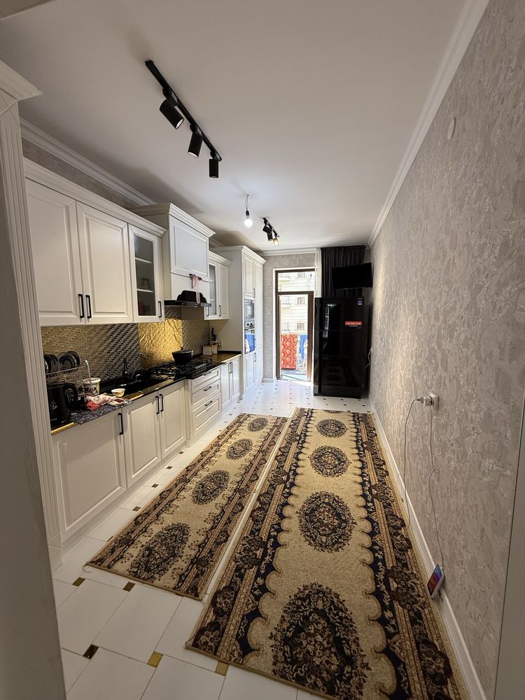 Brilliyant city ruparasida bulip tulashga 3 xona kvartira sotiladi