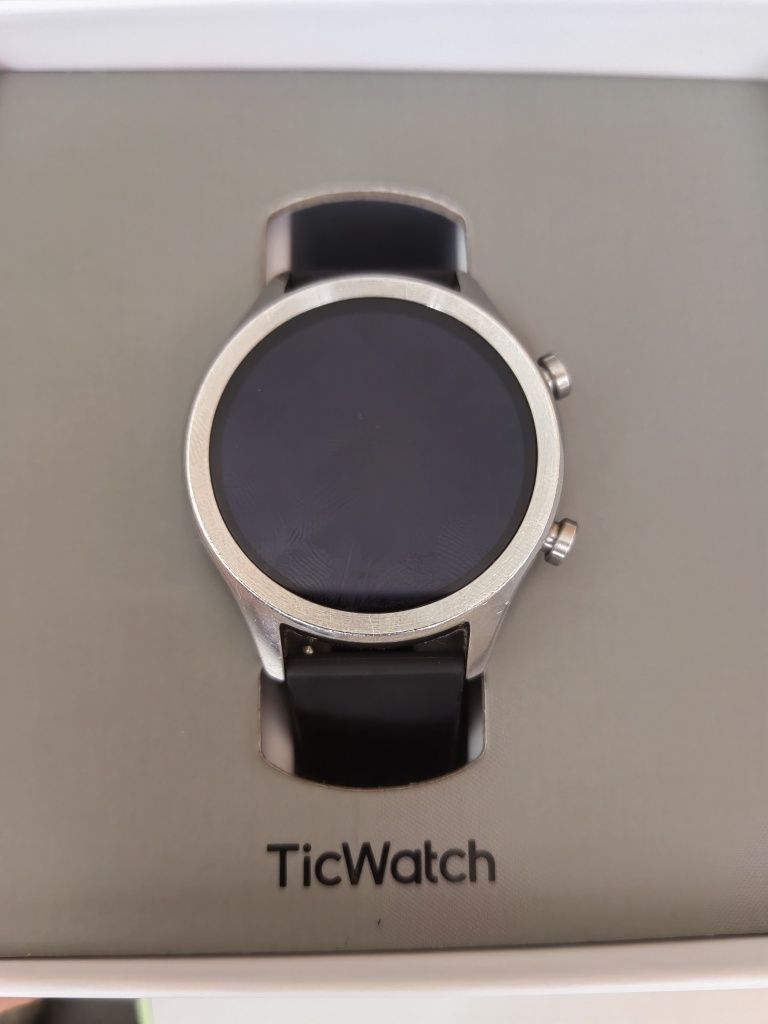 Ticwatch C2 silver