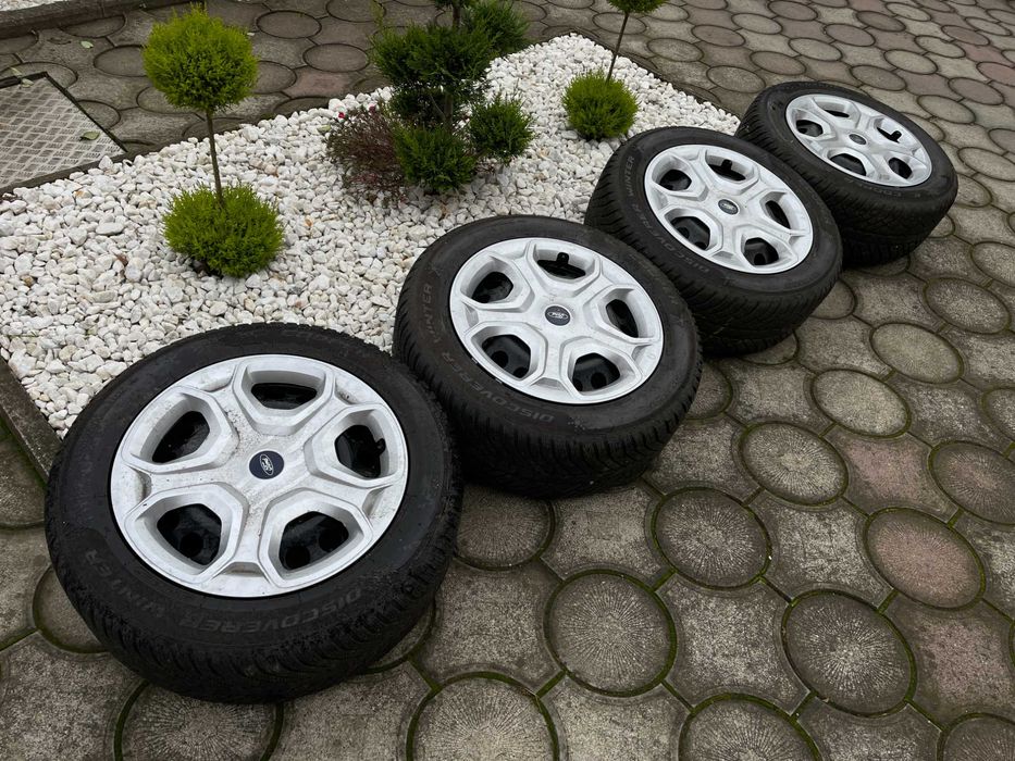 235 55 R17 M+S Iarna set complet Ford Kuga