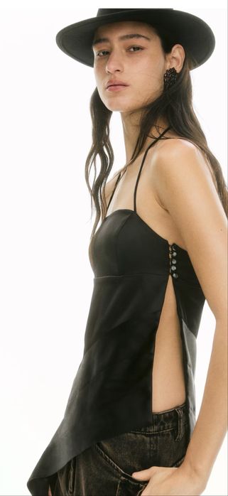 Top de satin, colaborare Lorena Saravia - H&M