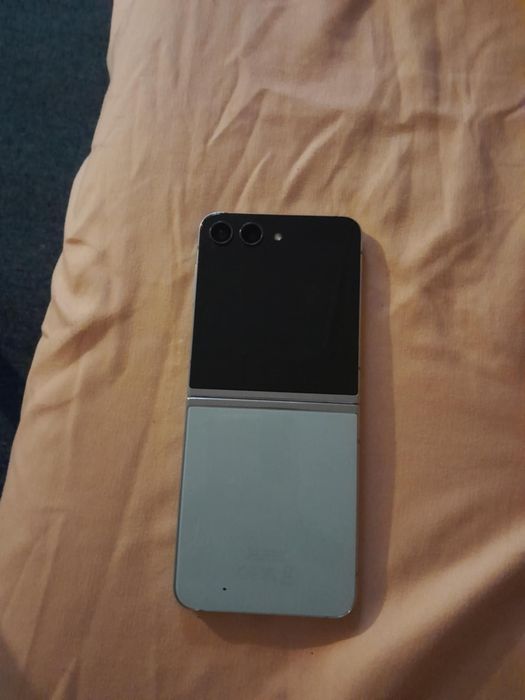 Samsung galaxy Filip 5