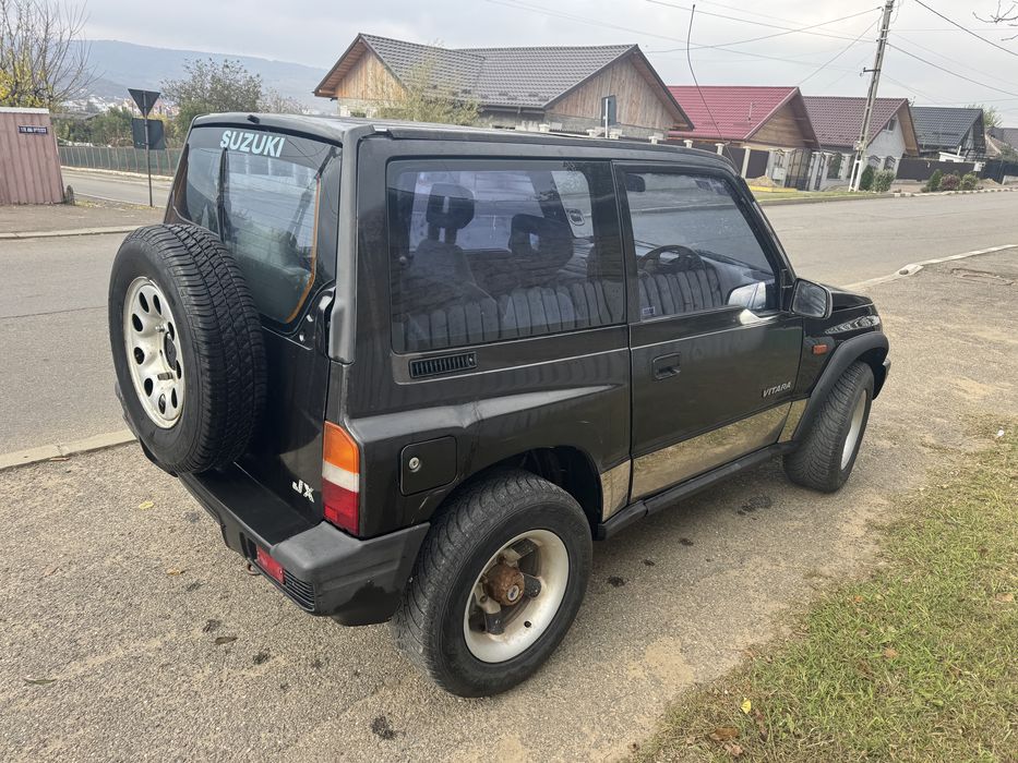 Suzuki vitara volan dreapta FARA GRAM DE RUGINA