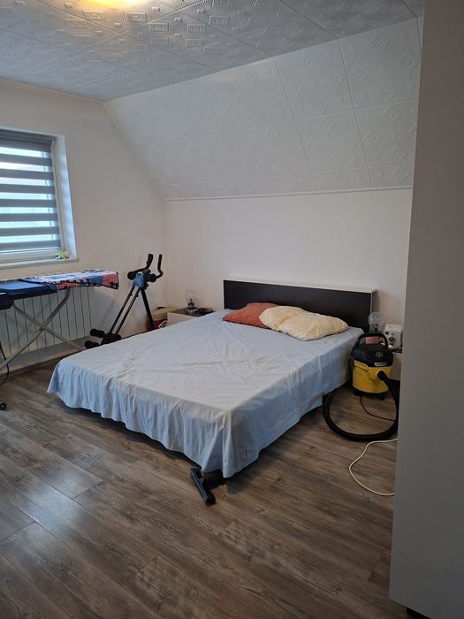 Casă de vânzare zona Ford
