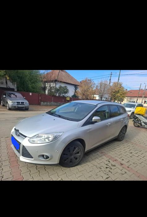 Vând Ford Focus 2014 .1.6 TDCi