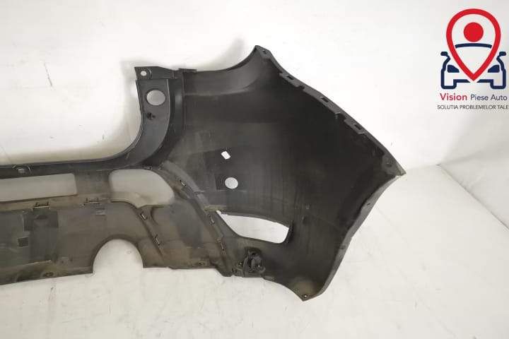 Задна броня Оригинална С 4 Сензора И Орнаменти В Добро Състояние Дачия