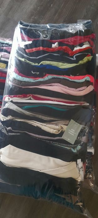 Haine second-hand mixt toamna 150 lei sacul