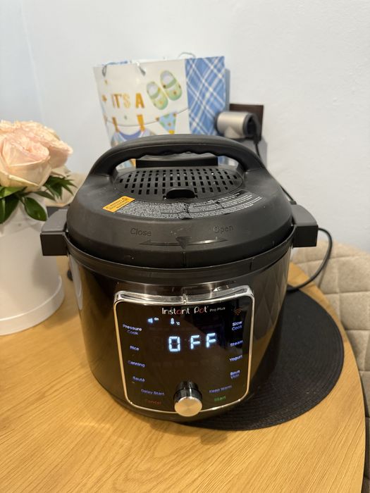 Мултикукър Instant Pot Pro Plus 5.7L (10-в-1)