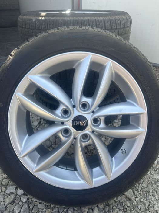 Гуми с джанти за Мини Купър