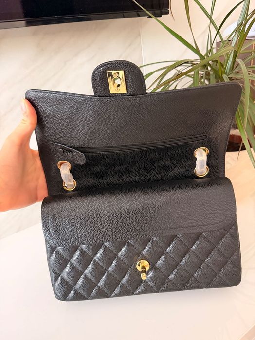 Дамска чанта - НОВА!