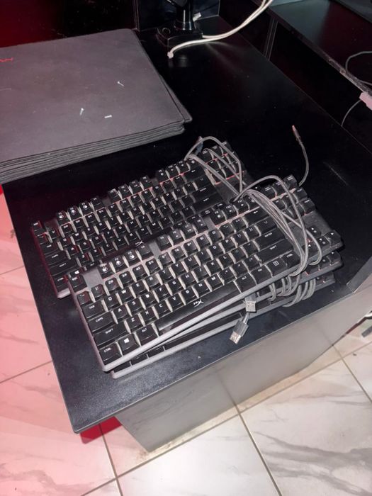 Клавитура Мышки Коврики Наушники