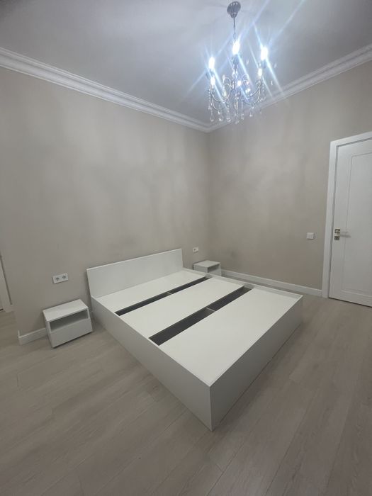 Кровать двуспальная