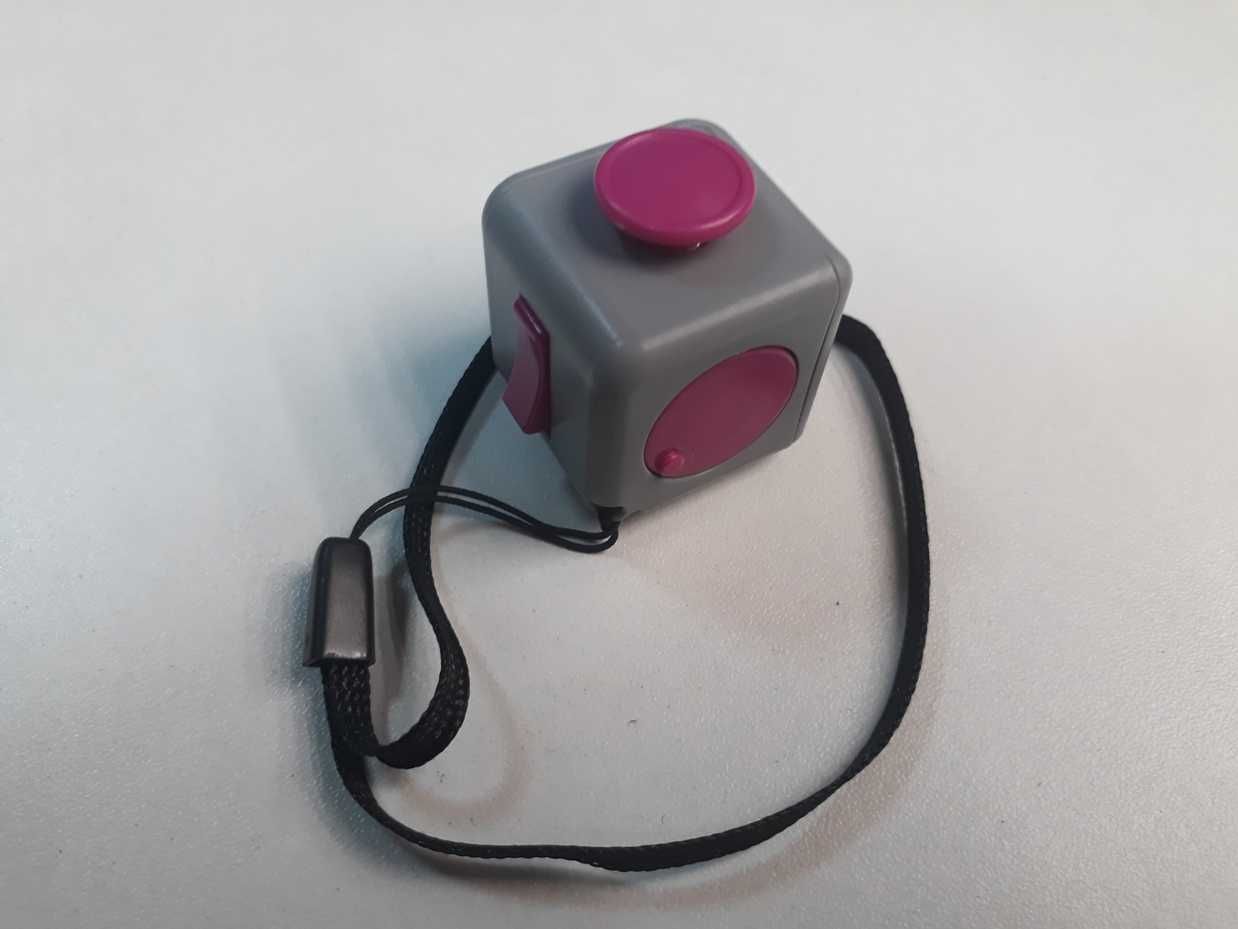 Кубик-антистресс Fidget Cube. Фиджет Куб. Игрушка. Отличный подарок.