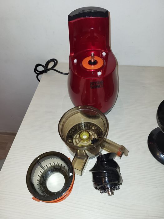 Storcator de fructe si legume cu melc Star-Light SJB-150R