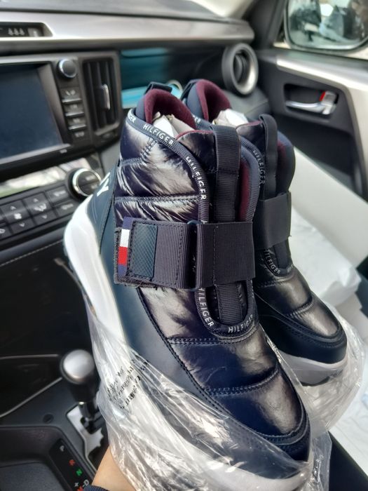 Продам зимний обувь от TOMMI HILFIGER, женский