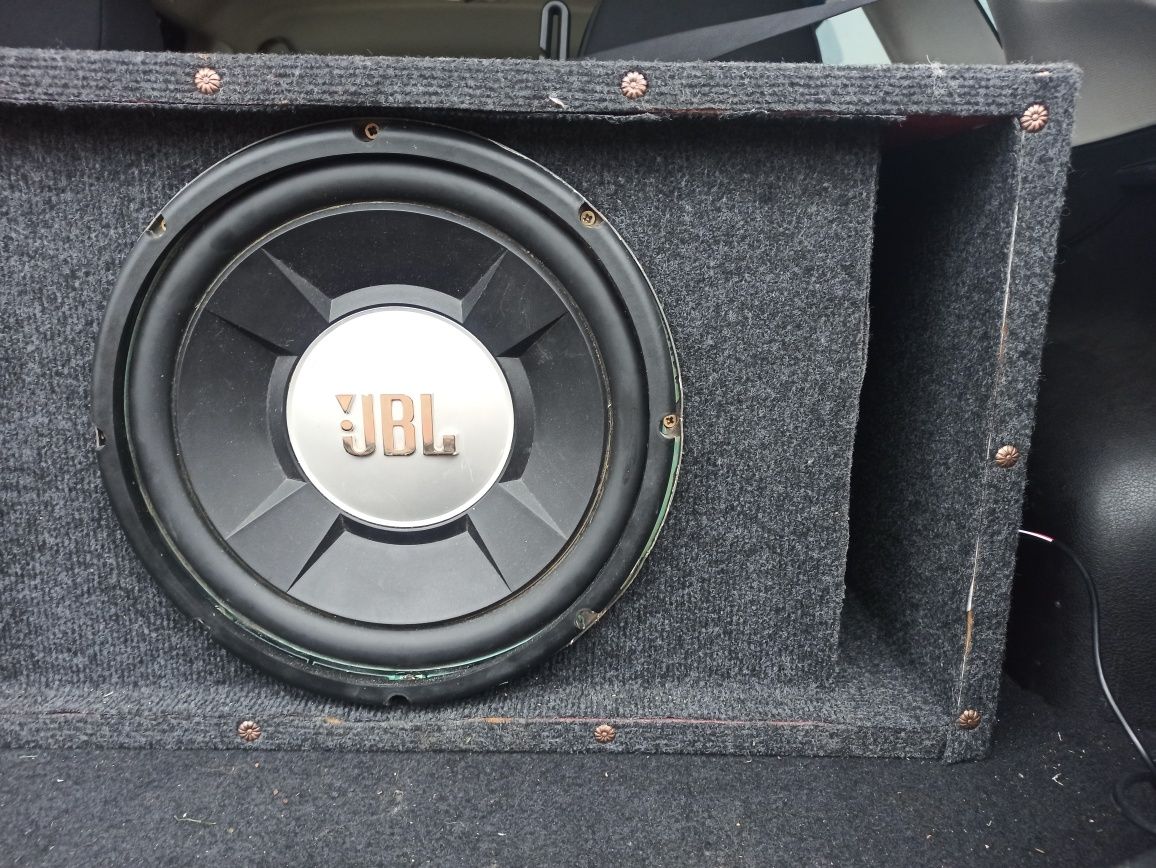 subwoofer cu incinta