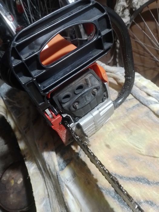 Vând  drujba in stare de funcționare  fac si schimb