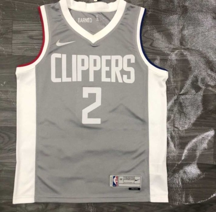 Maiouri de baschet cu Kawhi Leonard