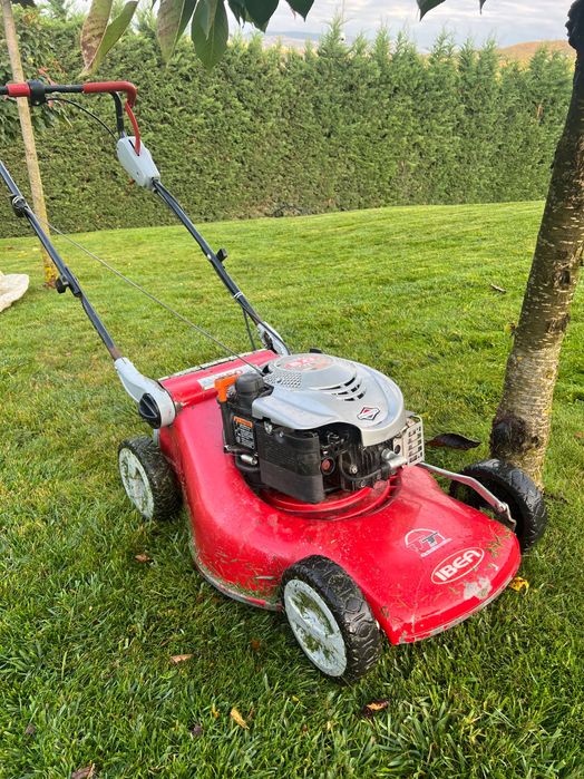 Mașină de tuns gazonul profesională IBEA