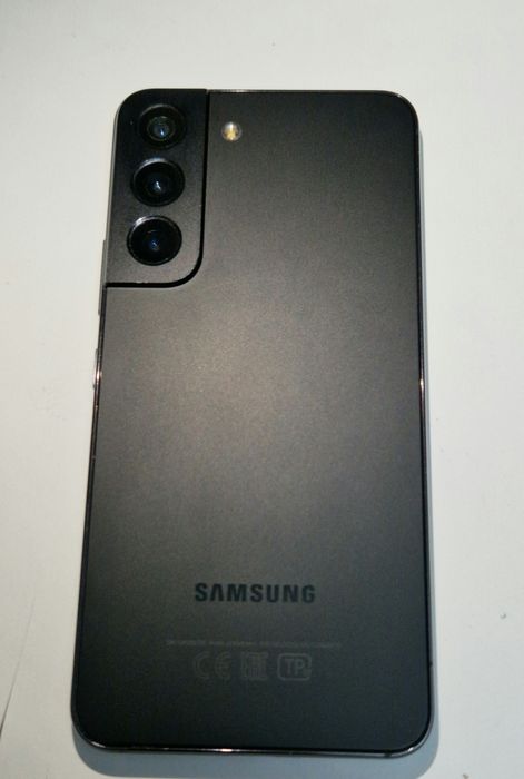 Samsung s22 смартфон