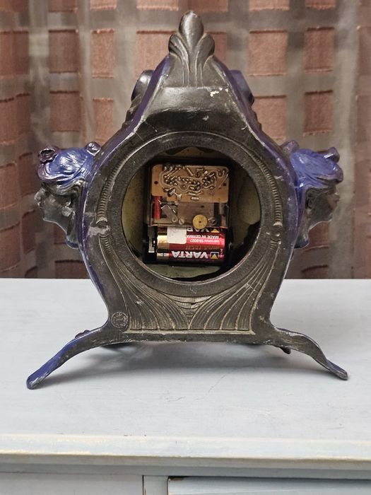 Настолен часовник Ар нуво .