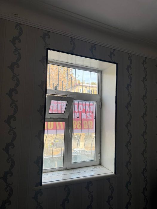 Новоида регистон магазин ёнида 2 хонали уй сотаман  без маклер