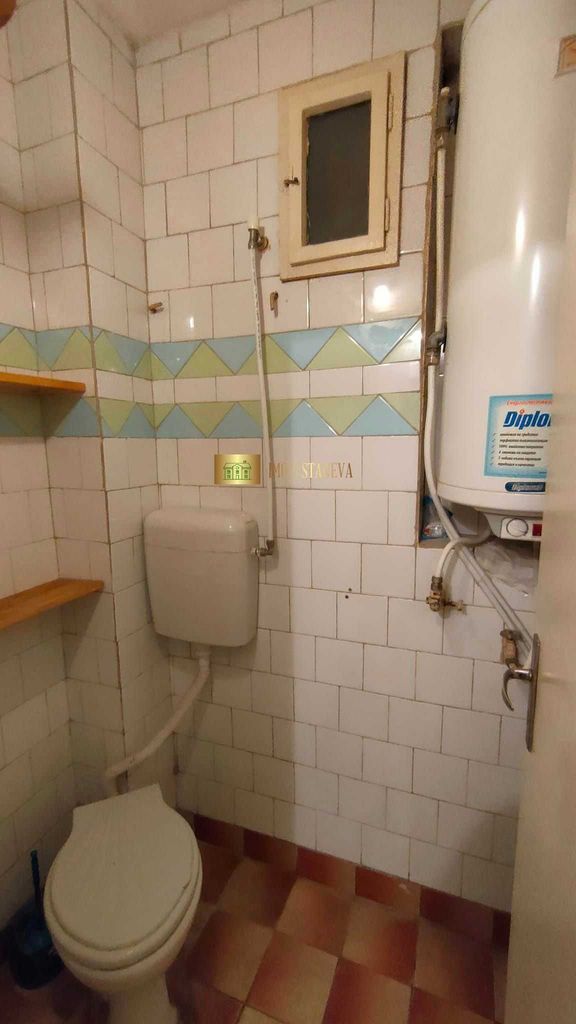 Продава се Тристаен апартамент в Видин, Васил Левски - 91 кв.м за 759 €/кв.м - Снимка #8