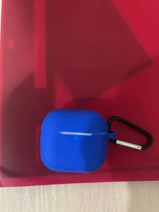 Продам без проводные наушники