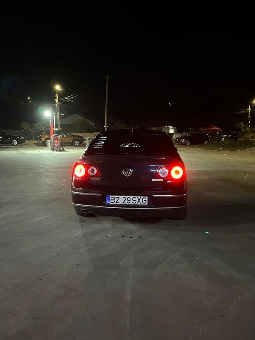 Vând Passat B6 motor 1.9