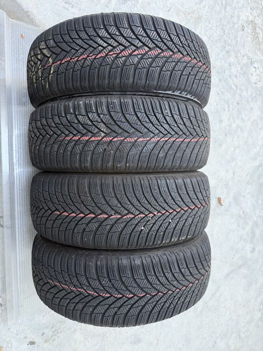 Anvelope de iarna 205/60 R16