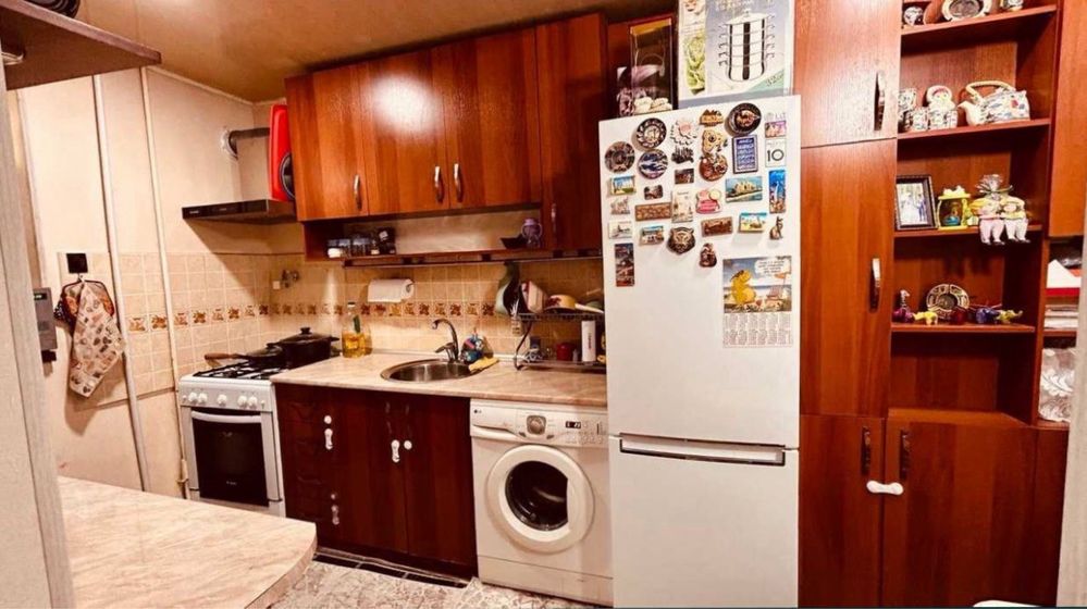 2-комн, 2/4, 52м², Эко Базар, кирпич, смежка, 60 000$