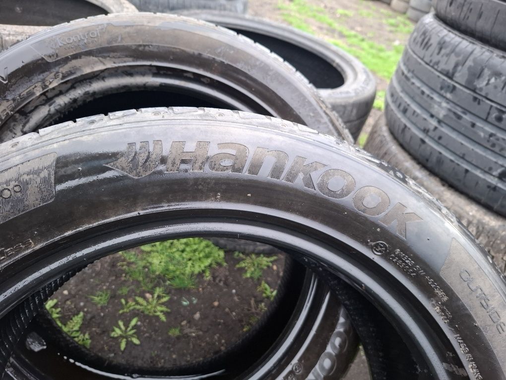 Vand 1 sau 2 anvelope 225 55 18 hankook de vara bune