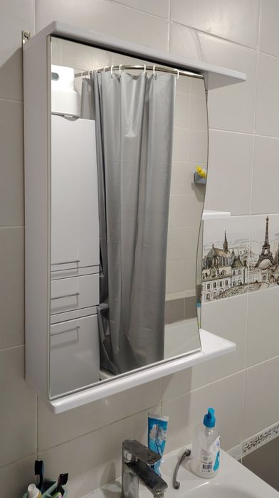 Зеркало в ванную комнату