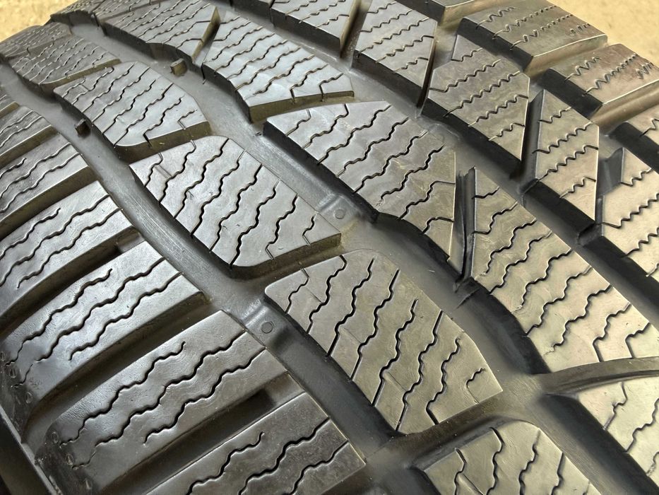2x Anvelope iarna 245/50 R18 - Continental Conti Winter Contact TS830P