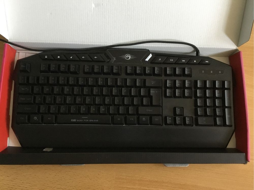 Tastatura iluminată pt gaming Scorpion K680