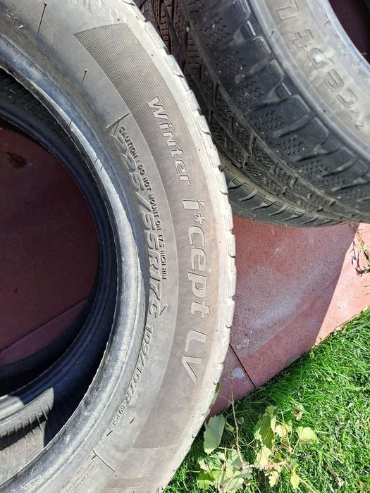 Vand cauciucuri 225 55 R17C