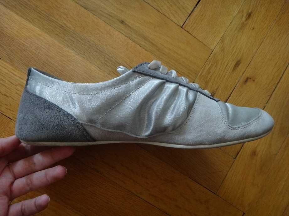 Оригинални сиви маратонки Le Coq Sportif 36 номер Bagatelle Satin Silv