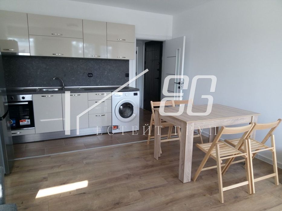 Дава се под наем Двустаен апартамент в Варна, м-т Пчелина - 70 кв.м за 1200 € - Снимка #2