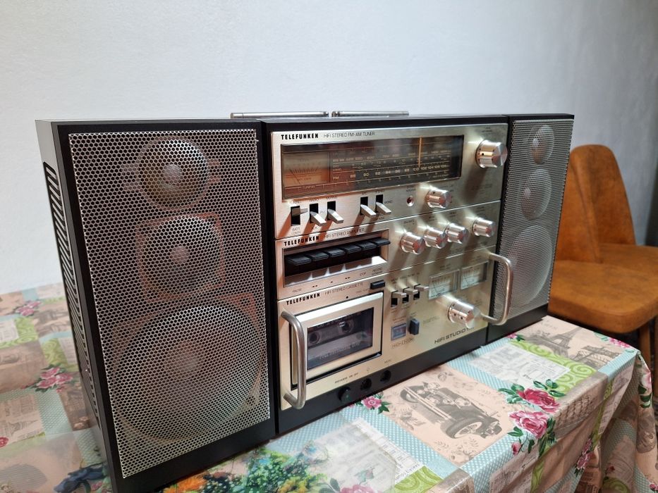 Vând radio casetofon hi-fi studio 1m