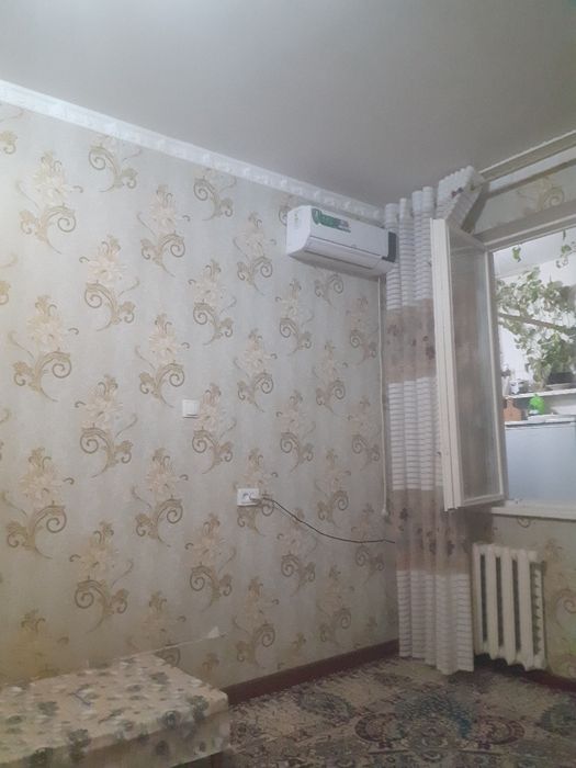 TEZDA SOTILADI. Gorniy unverstet oldidagi  domlardan 1 xona 2 xonaqili