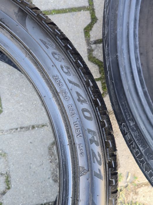265 40 21 Pirelli