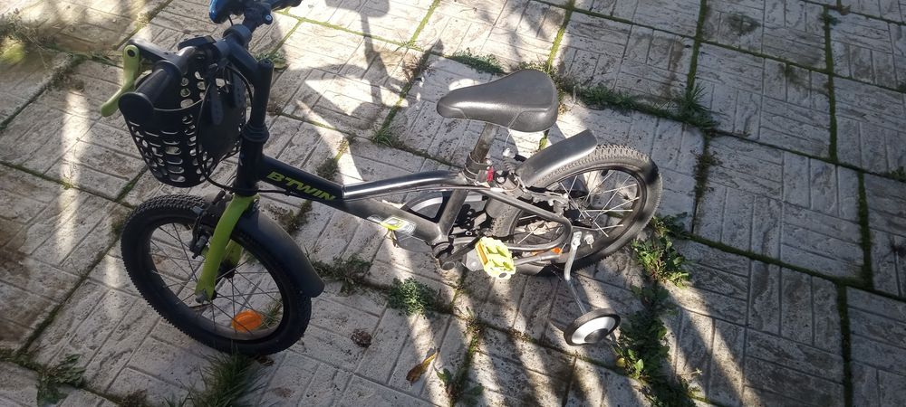 Vând bicicletă copii