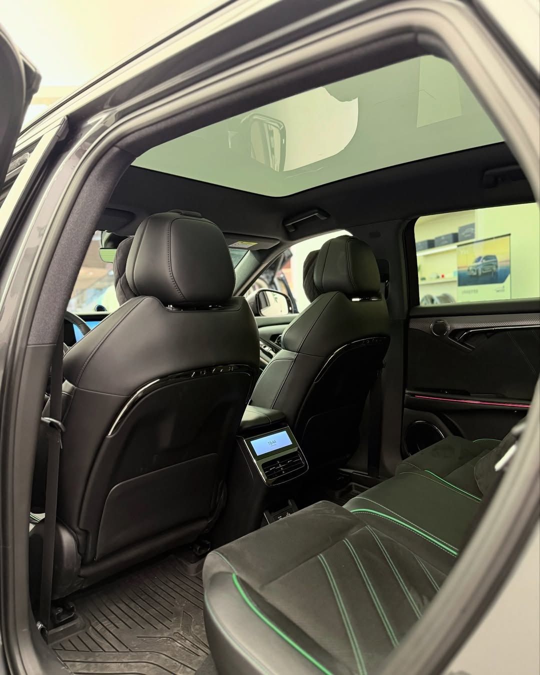 Voyah Free HYBRID 4WD 200km/318 km От 36,500/41,500 В наличии в Ташкен