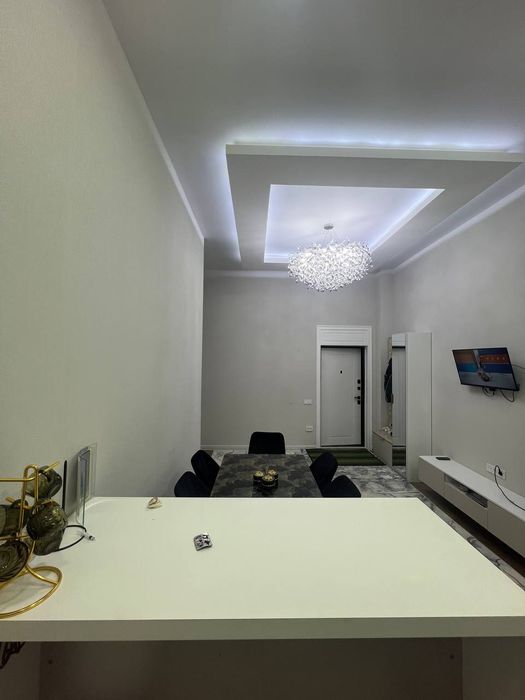 Yunsobod america elchihonasida kvartira sotiladi