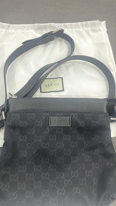 Мъжка чанта чисто нова