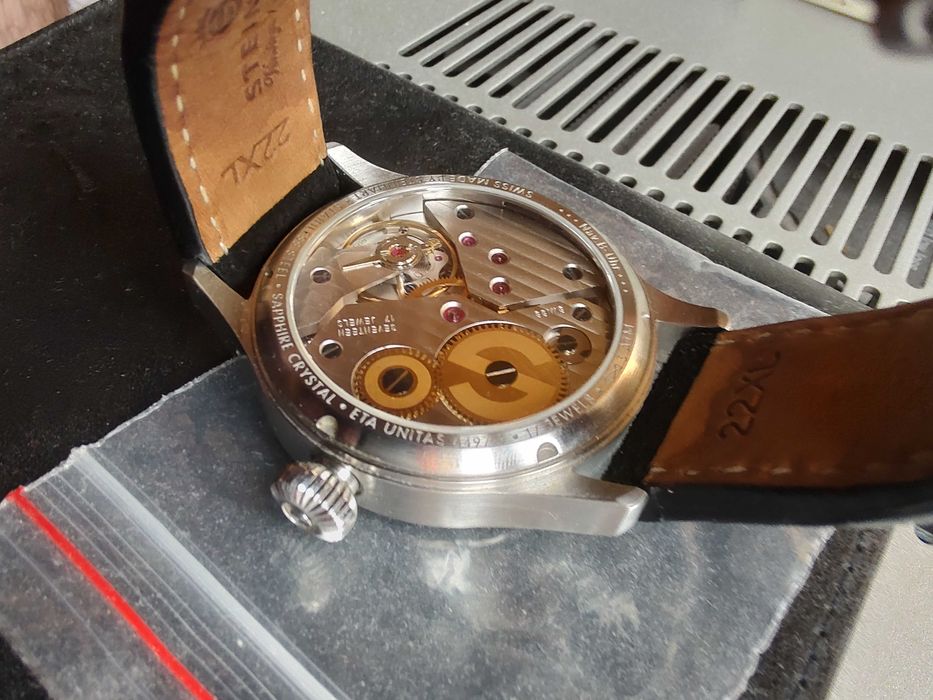 Steinhart Nav B - Uhr