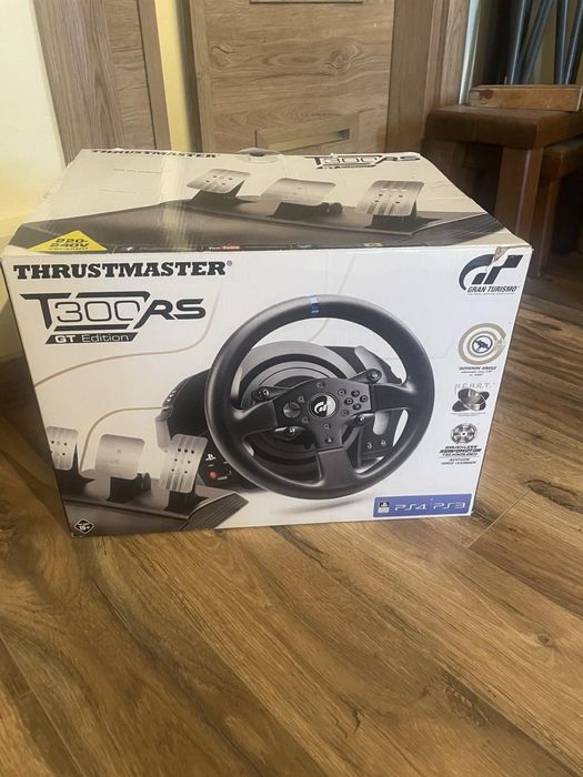 ThrustMaster T300RS/PS3,PS4 - конзола с волан и педали